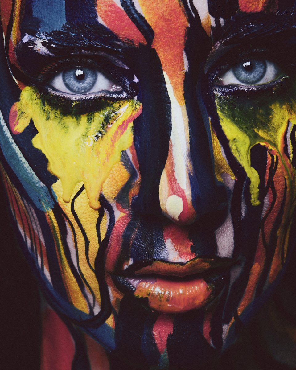 SimoneSimons_painted_34857 1_16_9_